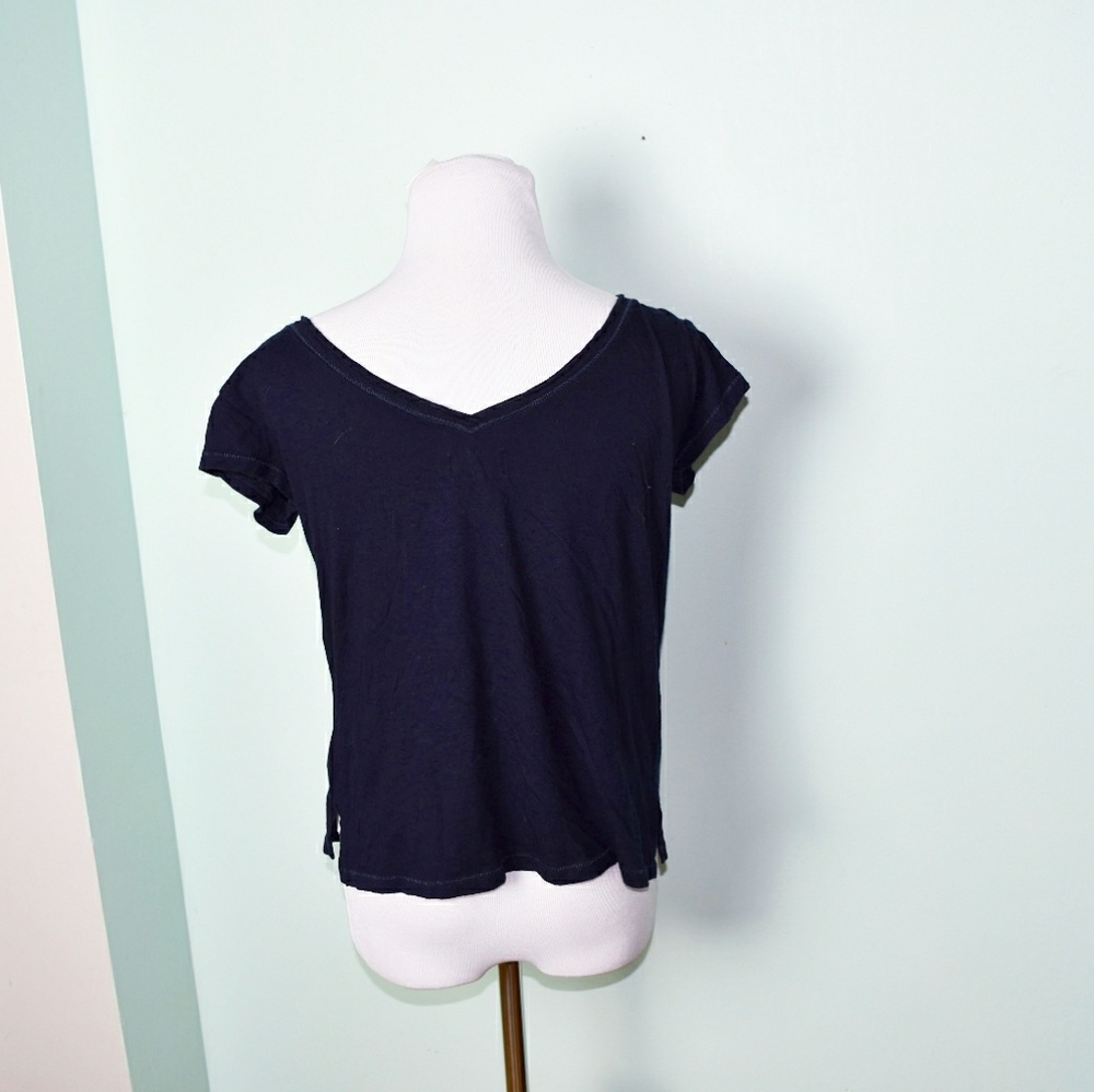 Hollister Navy Flowy Top - Picture 2 of 2